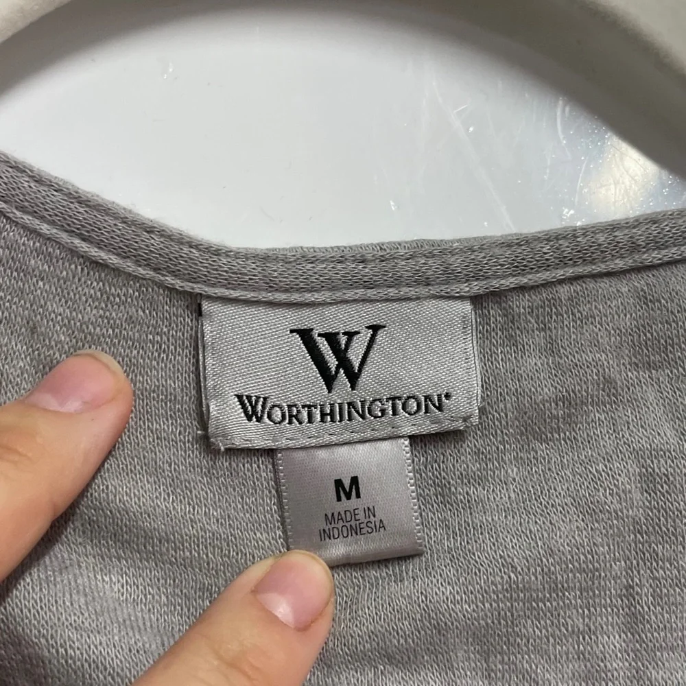 Worthington size medium gray short sleeve blouse with sequins - Picture 3 of 6
